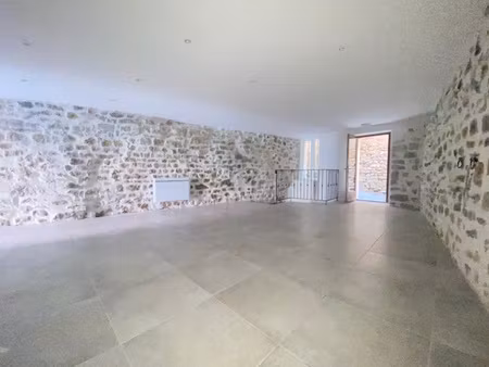 achat local commercial 70m² lorgues 83510