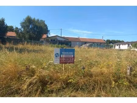 terrain à bâtir - 840 m²