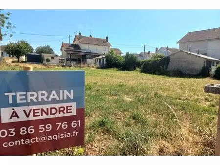 terrain à bâtir - 640 m²