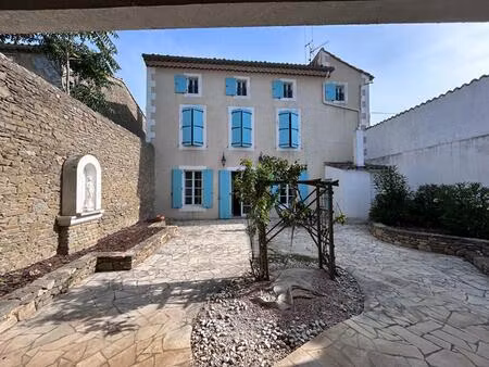 maison 8 pièce(s) 318 m2