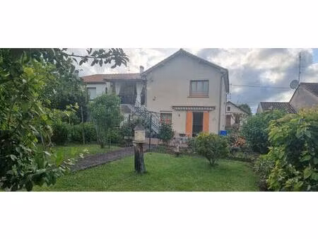 a 5mn de perigueux. viager occupé d'une maison de ville130m2 sur une personne de 84 ans