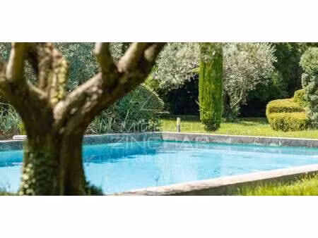 propriété avec piscine puyvert (84)