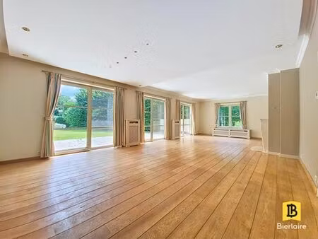 casteau : villa en pierre de france avec piscine