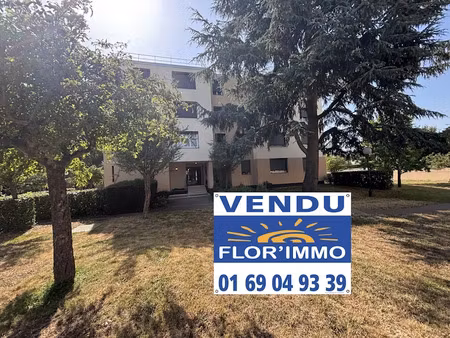 vente appartement 2 pièces 54.68 m² à sainte-genevieve-des-bois (91700)  132 000 €