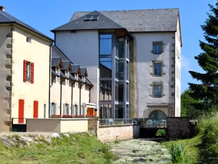 location appartement 6 pièces 115 m² à lucenay-l'evêque (71540)  740 €