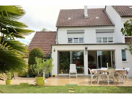 vertus (51) maison à vendre 6 pièces avec garage et jardin de 636 m²