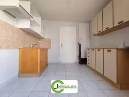 vente maison à valennes (72320) : à vendre / 83m² valennes