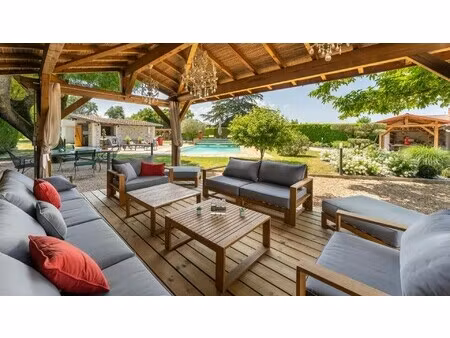 maison de luxe à vendre à dracé