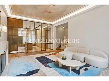 hôtel particulier à vendre dans le quartier pereire-malesherbes