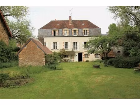 demeure à vendre à saint-amand-en-puisaye