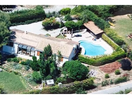 villa plain-pied 120 m² sur 1906 m2