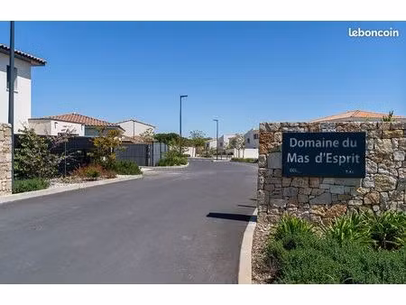 terrain 755 m² teyran