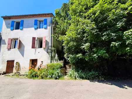 maison dans un hameau avec jardin