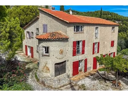 bastide de 265 40 m² à le revest-les-eaux