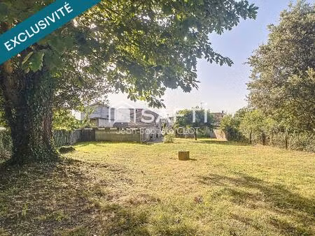 deux maisons 100m² et 75m² et dépendances