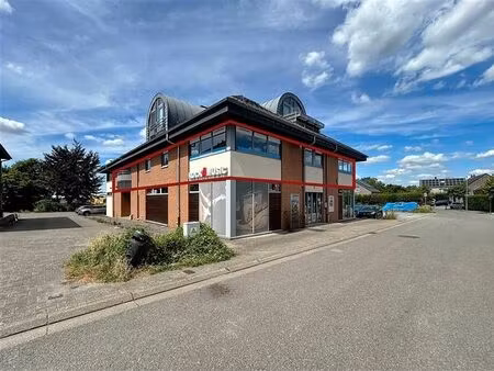 bureaux de 200 m² à erpent (namur)