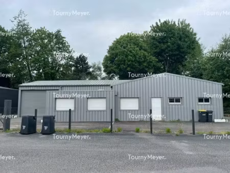 local d'activites a louer