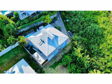 maison modulable avec 2 t4 et un studio  fort potentiel au robert