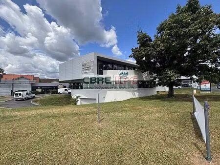 location bureau billere 230 m²