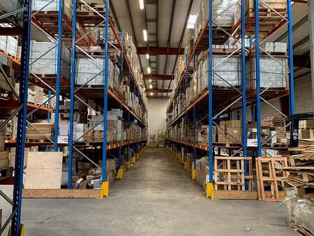 vente local d'activités mormant 2 769 m²