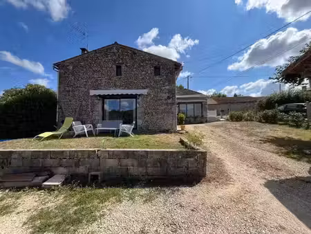 vente maison 5 pièces 156 m² à lizant (86400)  139 320 €