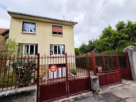 vente maison 5 pièces 110 m² à sainte-genevieve-des-bois (91700)  315 000 €