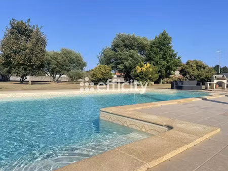 vente maison 10 pièces 245 m² à la vallée (17250)  338 850 €