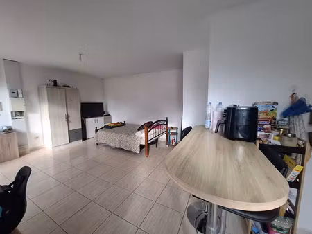 a vendre studio t1 - le tampon - 30 75 m2 avec balcon