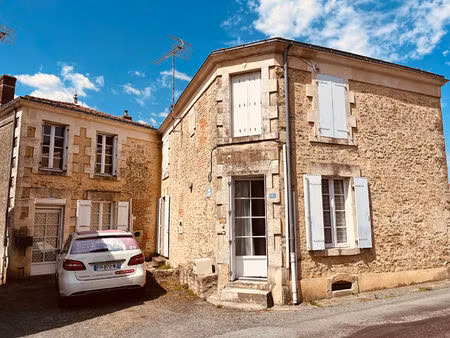 maison sigournais 6 pièce(s) 275 m2