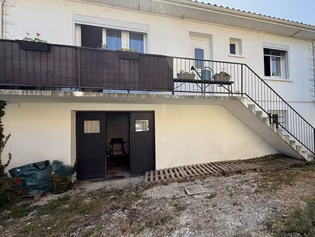 à villeneuve/lot  belle maison rénovée  proche commodités  idéal investisseur