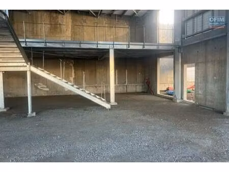 entrepôt neuf zone industriel les sables de 356m2 avec très belle visibilité