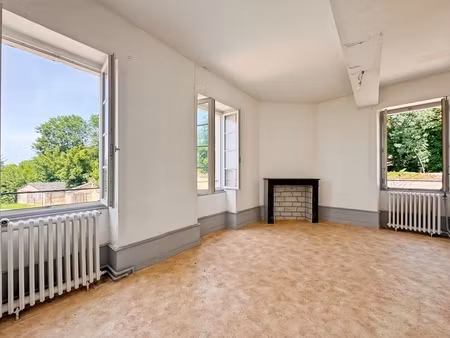 à vendre : belle maison de caractère au cœur d'aunay en bazois (58) – idéale pour investis