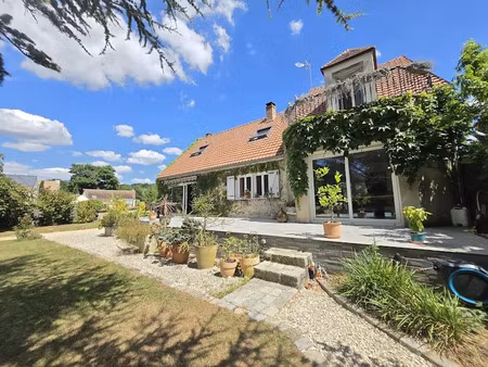 vente maison 9 pièces 230 m² à saint-sauveur-sur-ecole (77930)  570 000 €