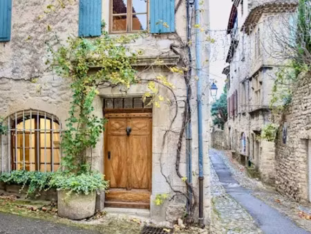 vente maison 5 pièces 184 m² à vaison-la-romaine (84110)  495 000 €