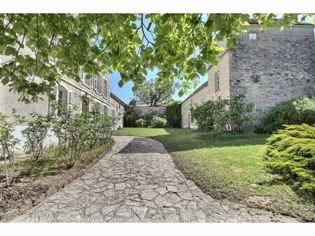 propriété de charme xviiie avec dépendances