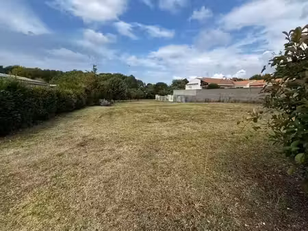 vente terrain 1500 m² à meschers-sur-gironde (17132)  159 000 €