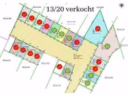 garages situées dans un emplacement central à heist.