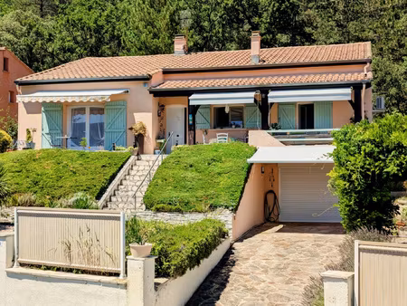 villa de plain-pied avec vue panoramique