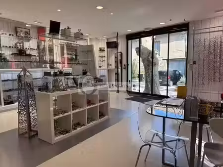 local commercial