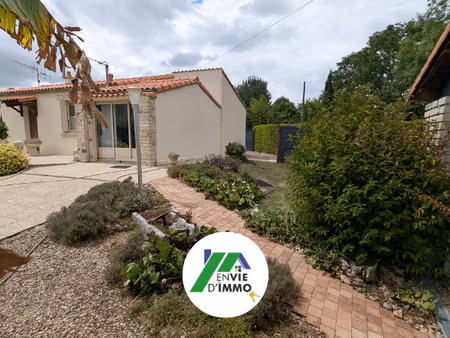 vente maison 5 pièces 92 m² à sansais (79270)  189 000 €