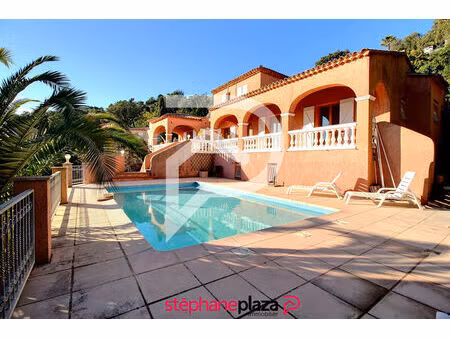 vente maison 7 pièces 260m2 la londe-les-maures 83250 - 930000 € - surface privée