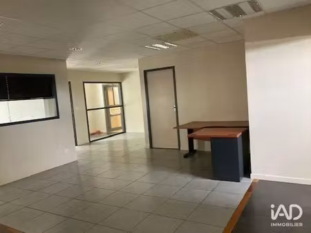 vente bureaux et commerces à cesson-sévigné (35510) : à vendre / 270m² cesson-sévigné