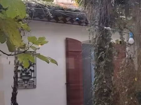 location meublée maison 4 pièces 60 m² à nimes (30000)  655 €