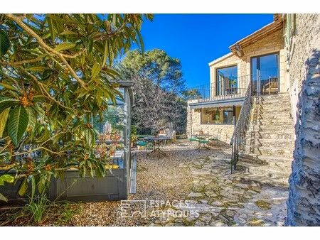 maison de luxe à vendre au le beaucet