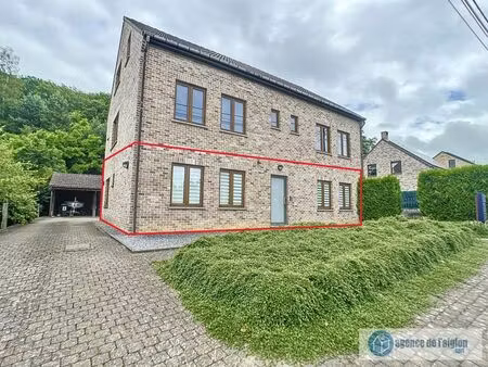 pecrot  600m gare de florival  rez de jardin 2 ch.