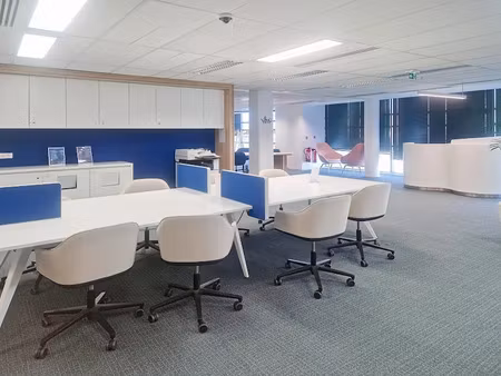 location meublée locaux professionnels 10 m² à maisons-laffitte (78600)  249 €