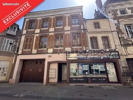 immeuble 12 pièces 283 m²