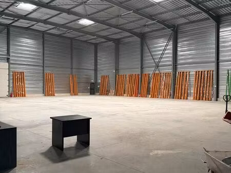 location local industriel à auxerre