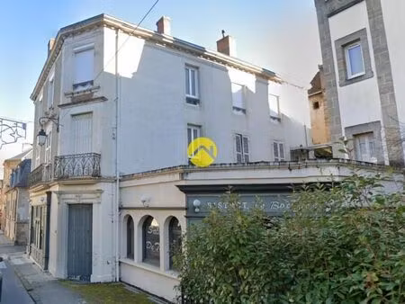 studio 10 pièces 412 m²