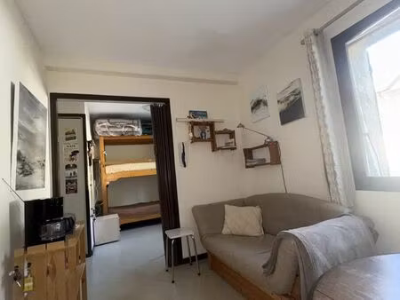 studio 1 pièce 22 m²